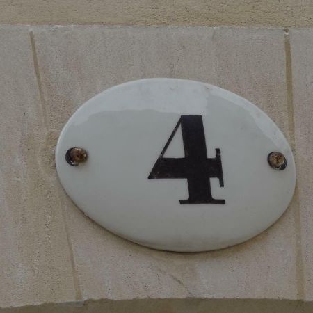 Vila Le 4 Bayeux Exteriér fotografie